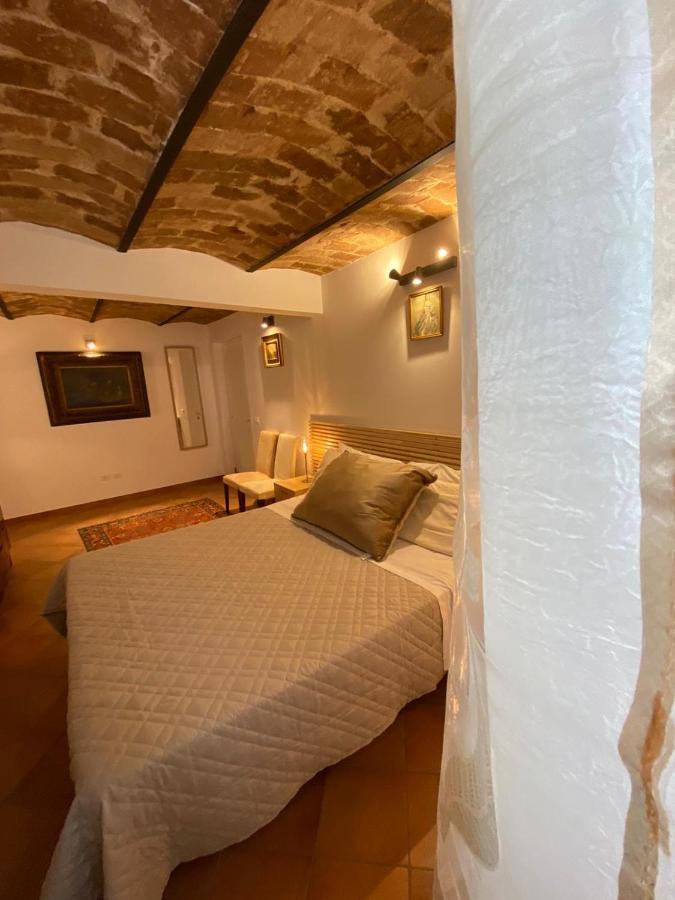 דירות ל'אקווילה La Casa Di Ago מראה חיצוני תמונה